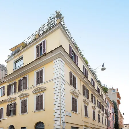 Apartment Secret Terrace By In Rome